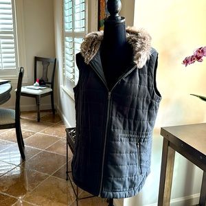 Tribal/med/hooded vest.